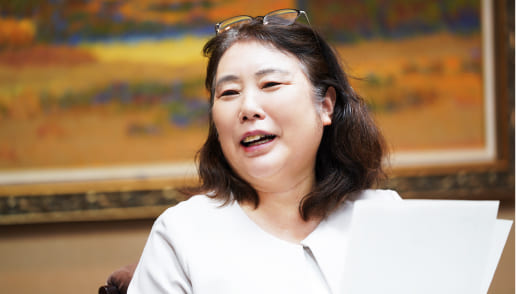 神戸親和大学文学部国際文化学科教授　桂 敦子